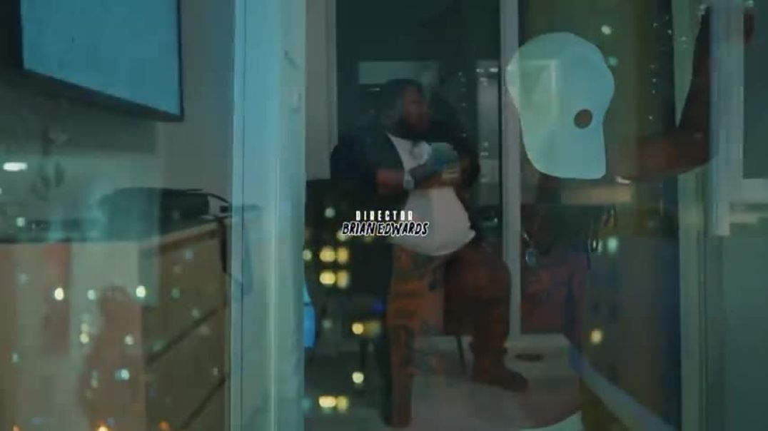 ⁣Lil Chris - Pvalley feat