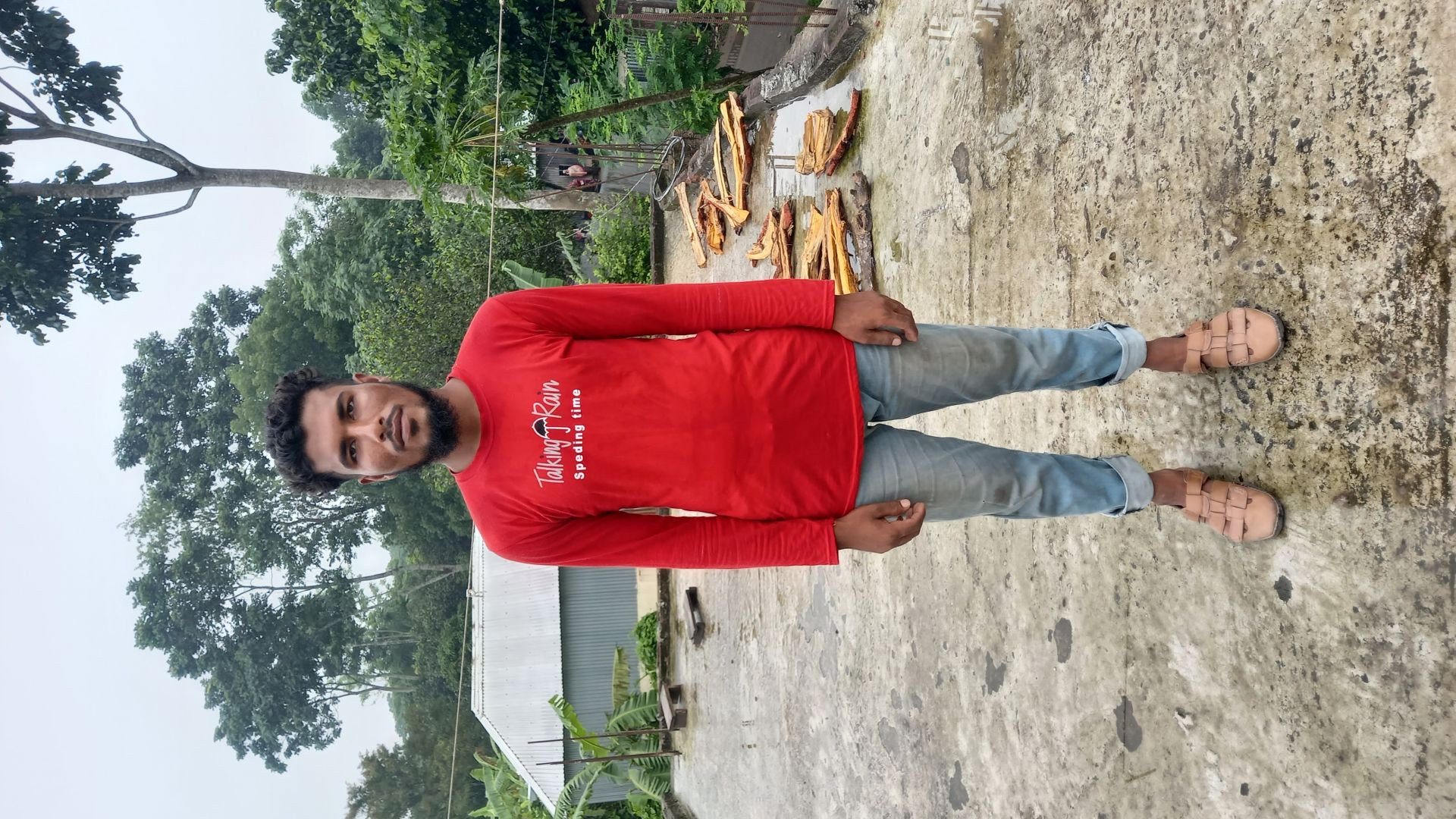 ছায়া কখনো ছেড়ে যায় না